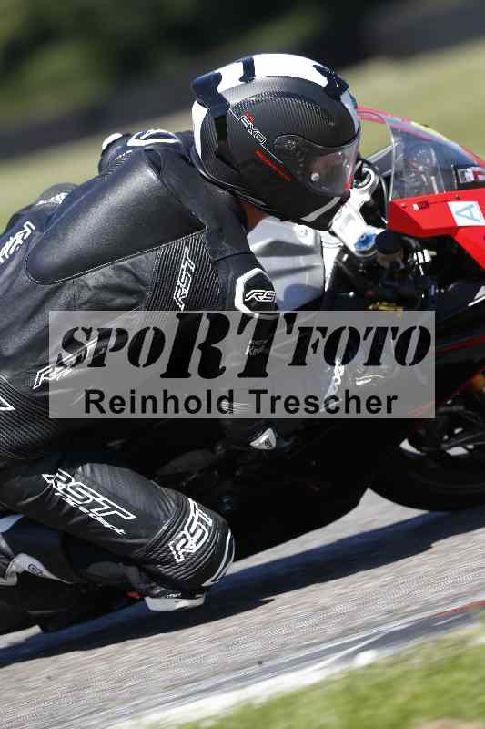 /43 08.08.2025 Discover the Bike ADR/Race 3 rot/78